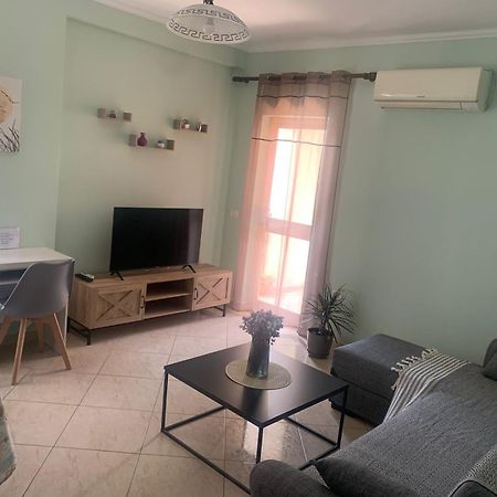 Bevis Apartment Tirana Buitenkant foto