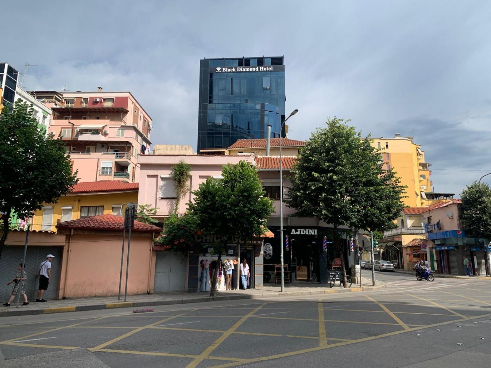 Bevis Apartment Tirana Buitenkant foto